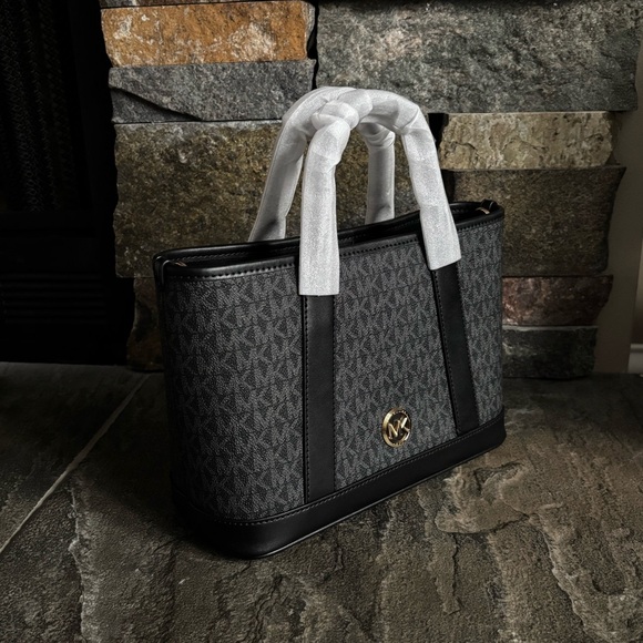 NWT Michael Kors Luisa Small Satchel - Picture 8 of 14